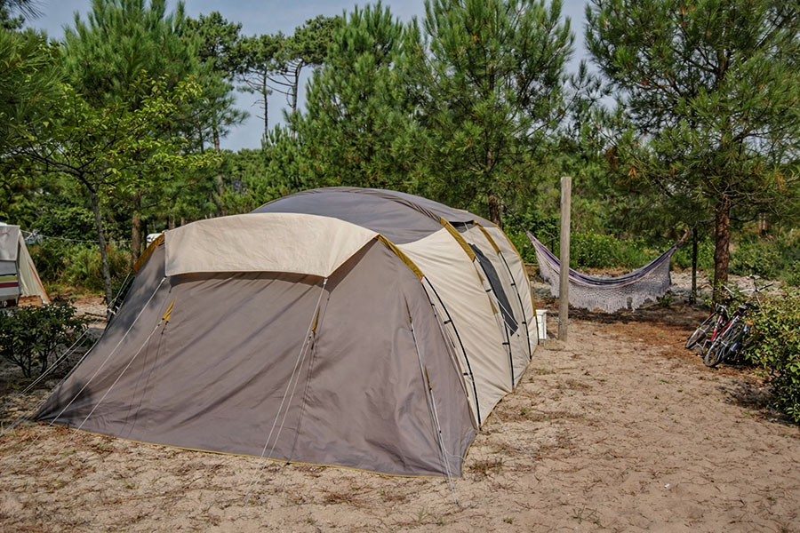 camping emplacement tente gironde